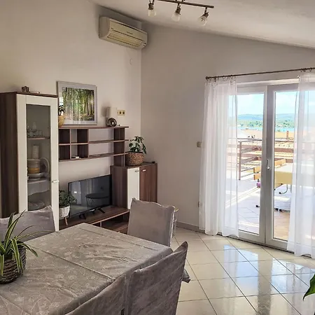 Ana-2 By Interhome *