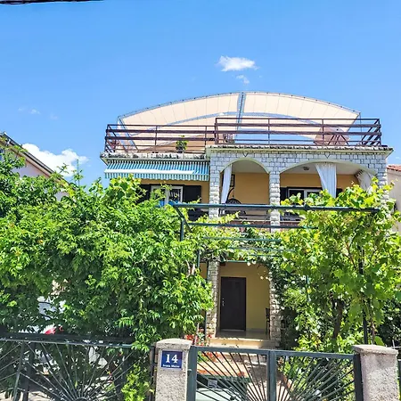 Ana-2 By Interhome *